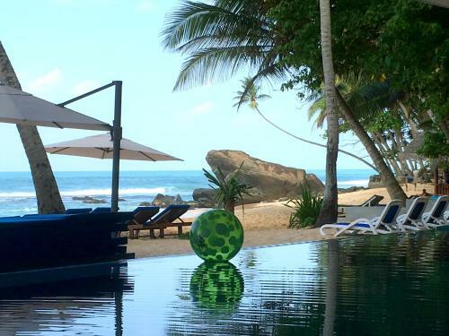 Sayura Beach Hotel