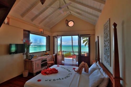 Hotel Thaproban Beach House