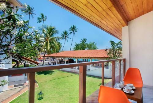 Hotel Calamander Unawatuna Beach
