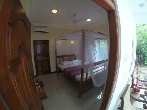 Hostal Tiny Royal Palace