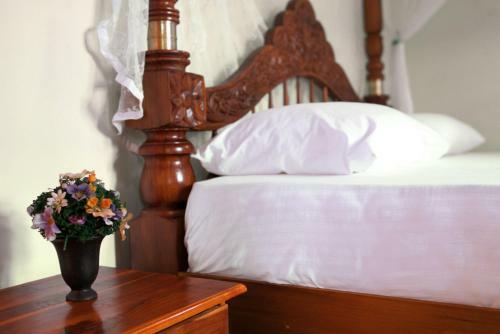 Hostal Tiny Royal Palace