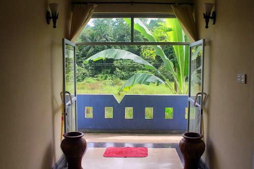 Hostal Tiny Royal Palace