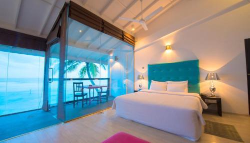 Hotel Cantaloupe Aqua