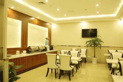 Greentree Inn Hebei Handan Railway Station Express Hotel