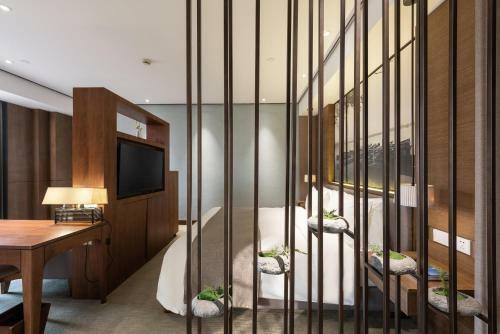 Tea Boutique Hotel West Lake