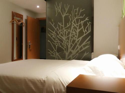 Vatica Shanghai Jiading District Anting Metro Station Moyu Road Hotel
