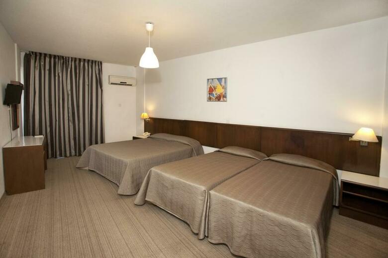 Hotel Apartments Petrou Bros