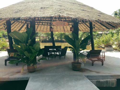 Hotel Ruean Thai Nai Bang Resort