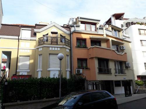 Kiril I Metodii Square Apartment