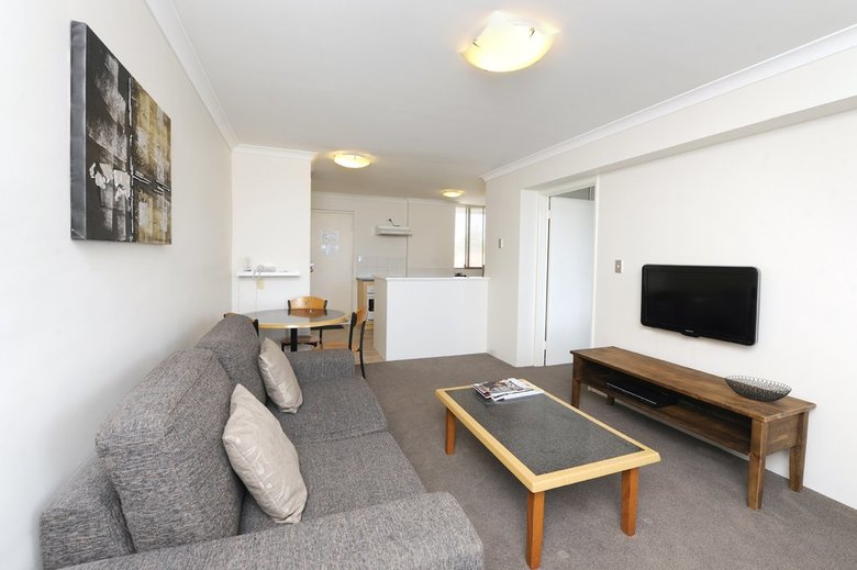 Hotel Waterside Apartments (1 Bdrm)