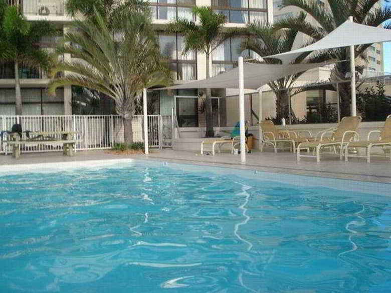 Hotel Hi-surf Beachfront Resort Apartments