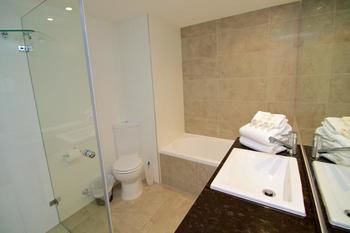 Hotel Hi-surf Beachfront Resort Apartments