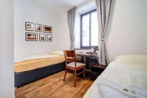 Hostal Penzion Kr�lovsk� Cesta
