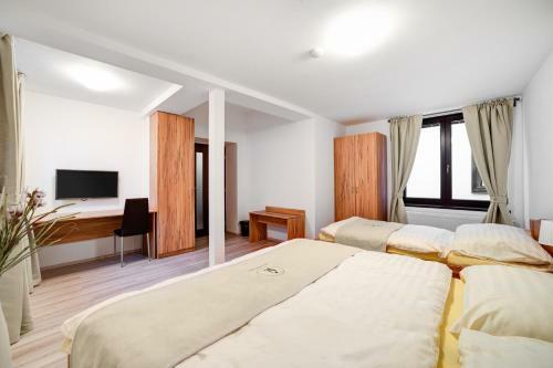 Hostal Penzion Kr�lovsk� Cesta