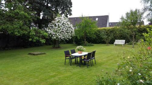 Apartamento Ferienwohnung Parkgarten