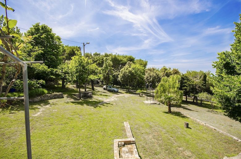 Apartments Josip