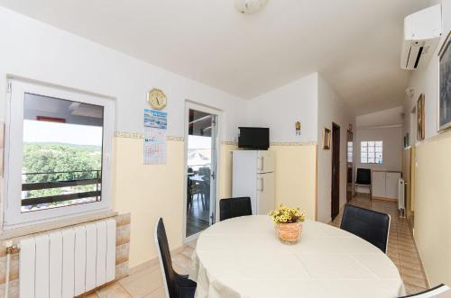 Apartments Ester