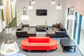 Albergue Destiny Student - Shrubhill