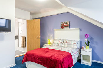 Albergue Destiny Student - Shrubhill