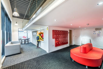 Albergue Destiny Student - Shrubhill