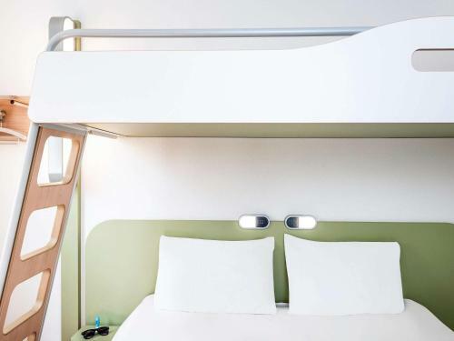 Hotel Ibis Budget Versailles Coignieres
