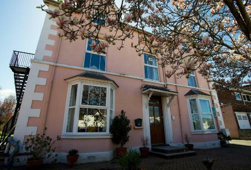 Hostal Maenllwyd Guest House