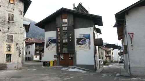 Hotel Albergo Meuble Tarandan