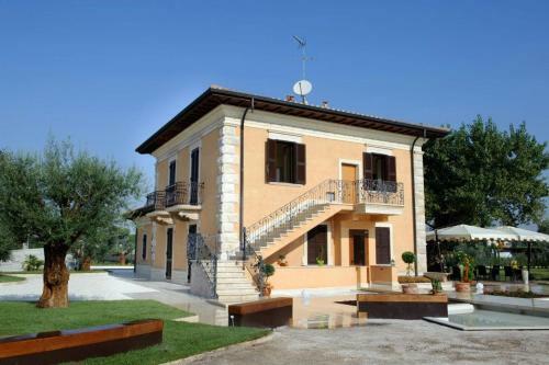 Hostal Villa Tivoli