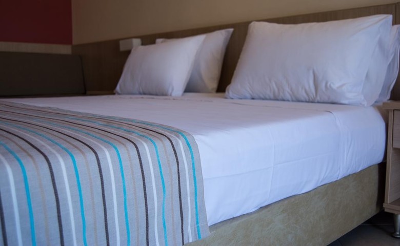 Lavris Hotel & Bungalows