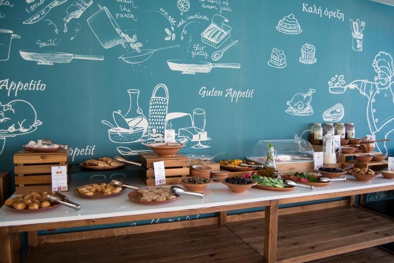 Lavris Hotel & Bungalows