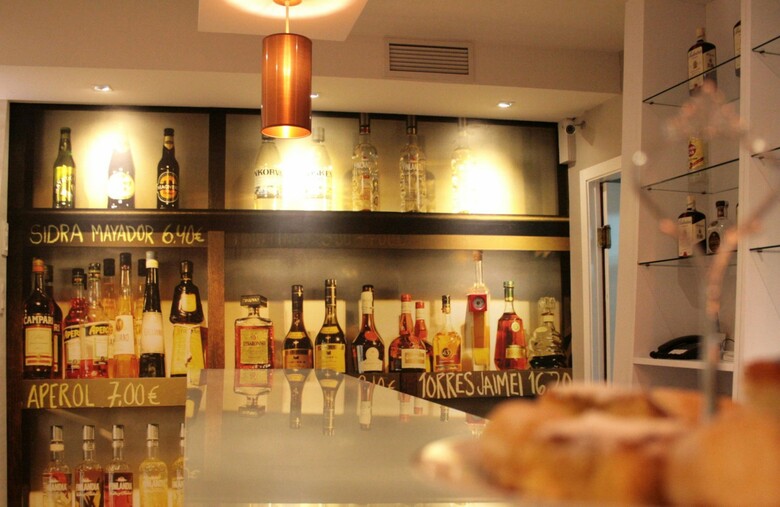 San Carlos Delicatessen Hotel