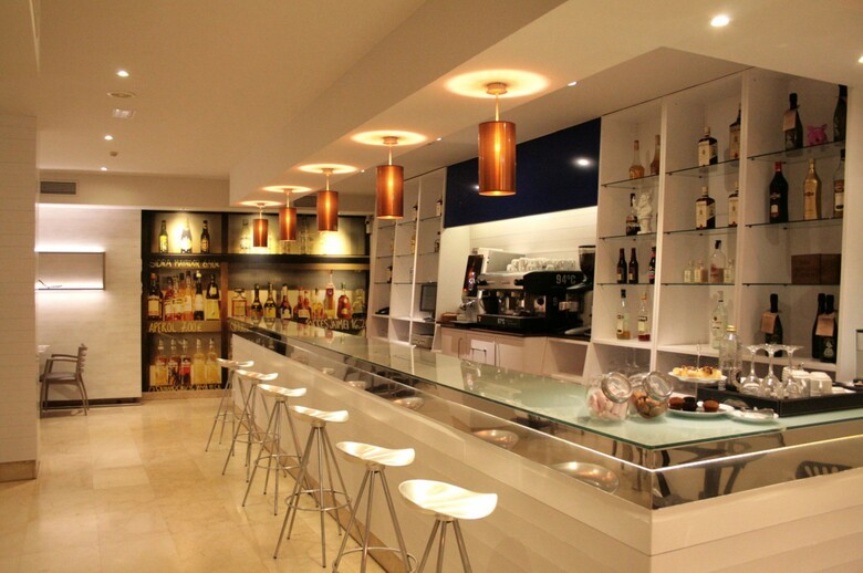 San Carlos Delicatessen Hotel