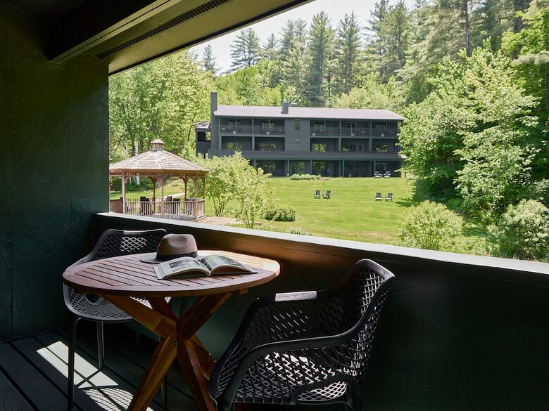 Hotel Golden Eagle Resort