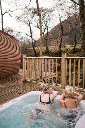 Apartamento Riverbeds Lodges With Hot Tubs