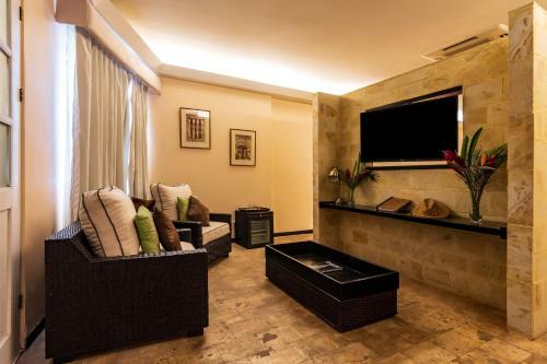 Gaia Hotel & Reserve- Adults Only