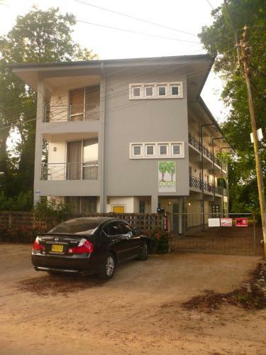 Boom Apartments