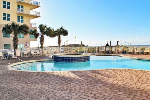 Apartamento Crystal Shores West 605
