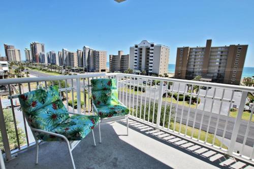 Apartamento Crystal Tower 401
