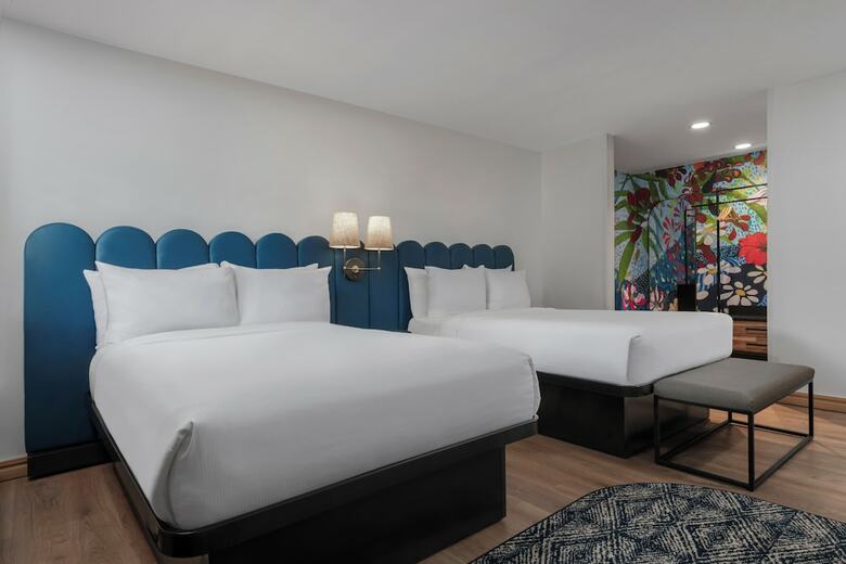 Hotel Catalina Canyon Resort