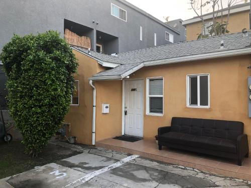 Beautiful New Home In Burbank 1bd