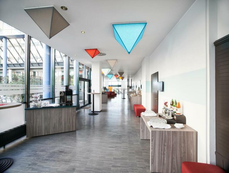 Trans World Hotel Donauwelle