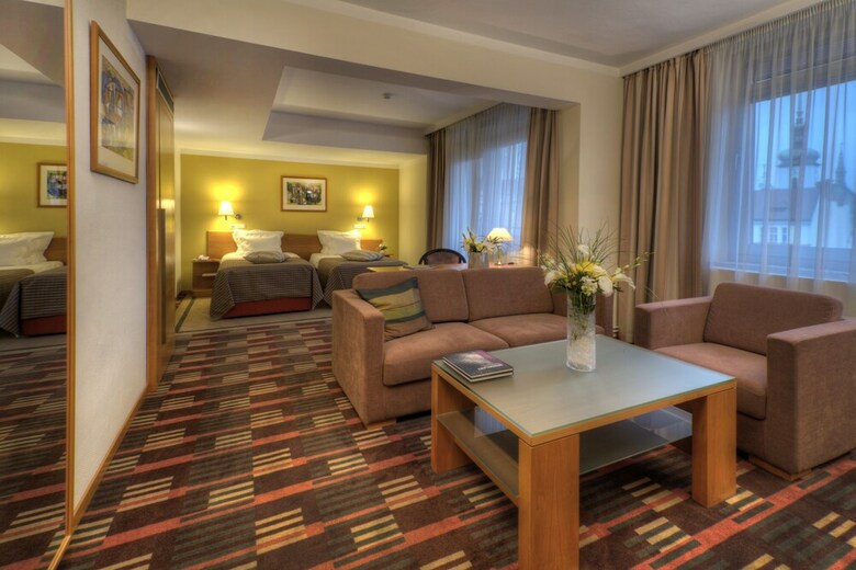 Best Western Premier Hotel International