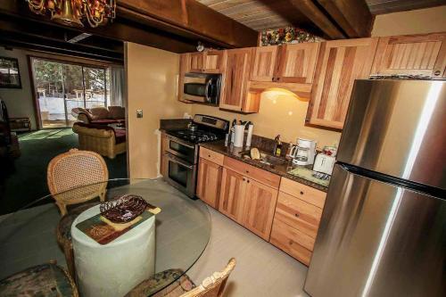 Leader On Cedar #1115