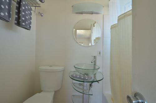 Posada Desert Hot Springs Inn