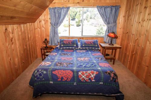 Canyon Log Retreat #1297
