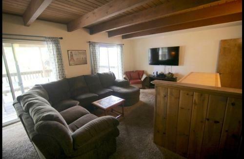 Lakeview Lodge