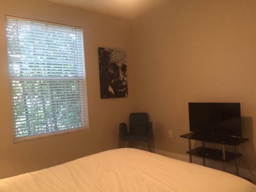 Apartamentos Luxury 2-bedroom, 2-bathroom W Pool