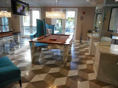 Apartamentos Luxury 2-bedroom, 2-bathroom W Pool