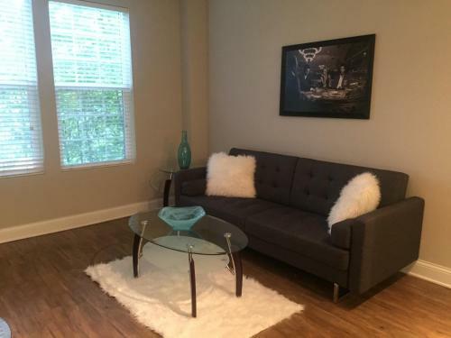 Apartamentos Luxury 2-bedroom, 2-bathroom W Pool