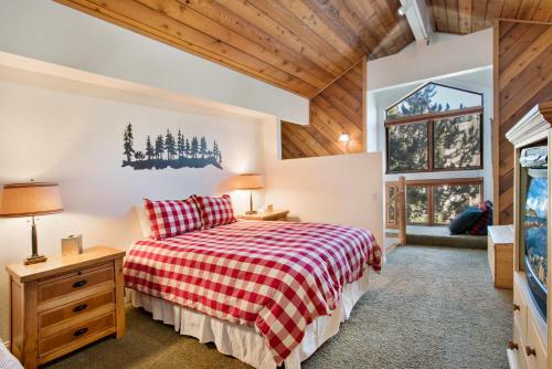 Lodge Mammoth Golf Properties By 101 Great Escapes